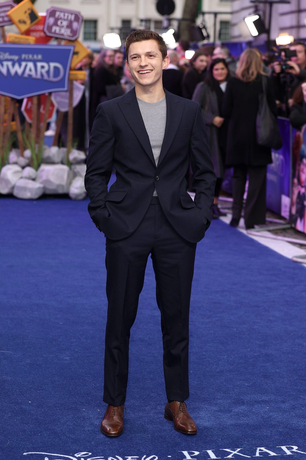 tom holland casual suit 