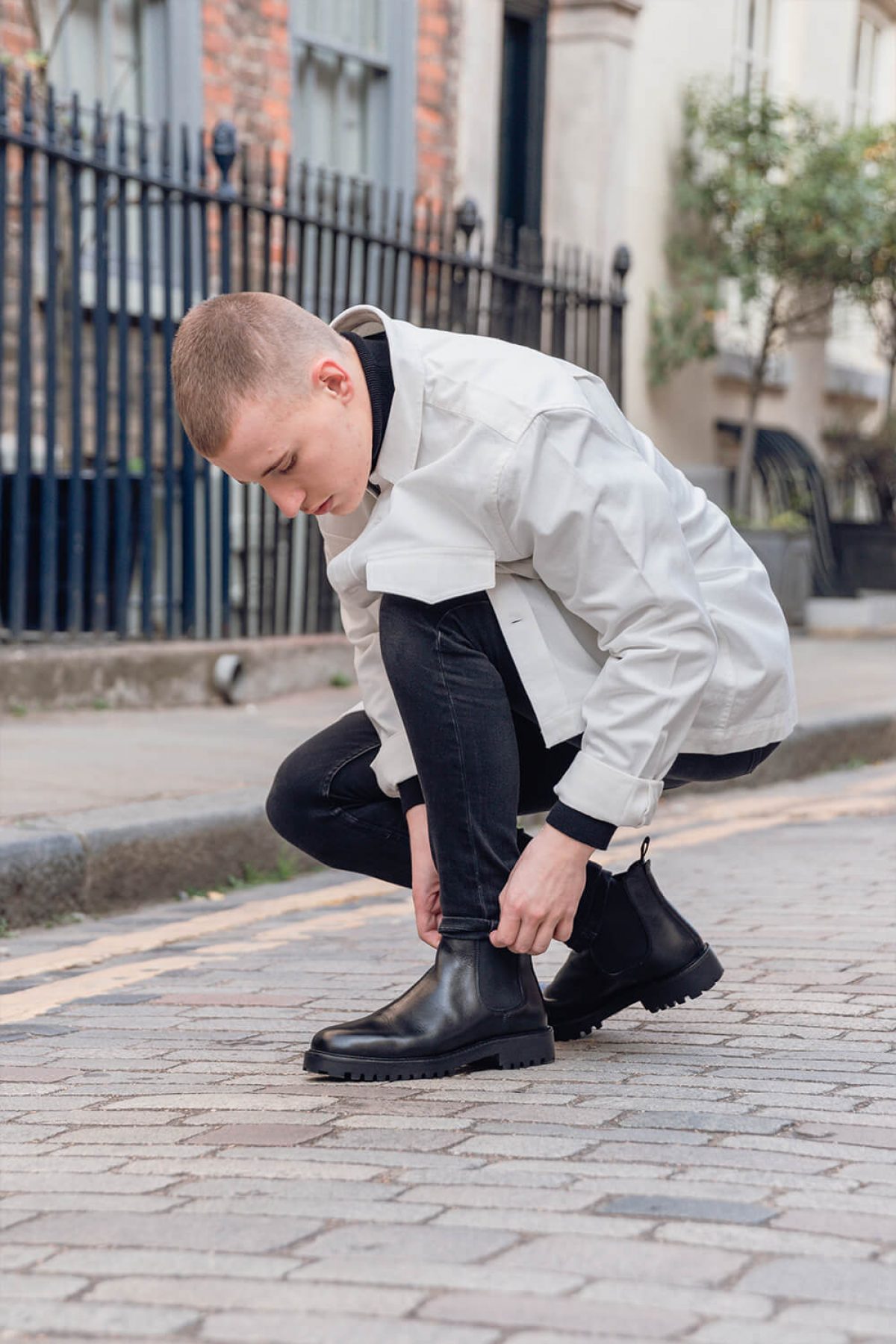 best Chelsea boots  Chelsea boots outfit, Chelsea boots men outfit, Black  chelsea boots