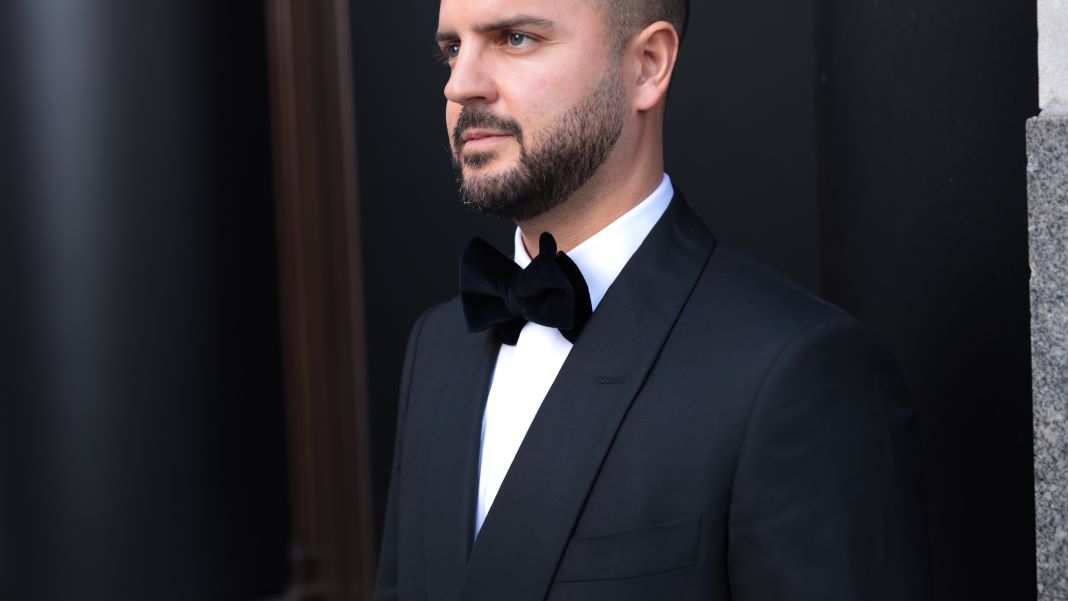 Man in tailored evening wear, sample image